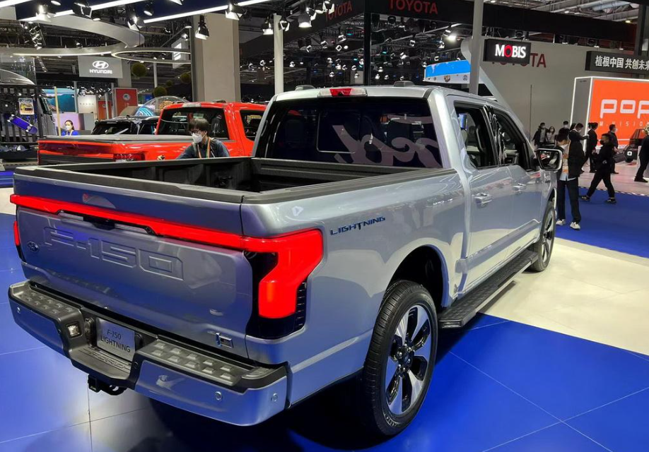 因电动汽车需求不及预期，福特削减F-150 Lightning电动皮卡的产量