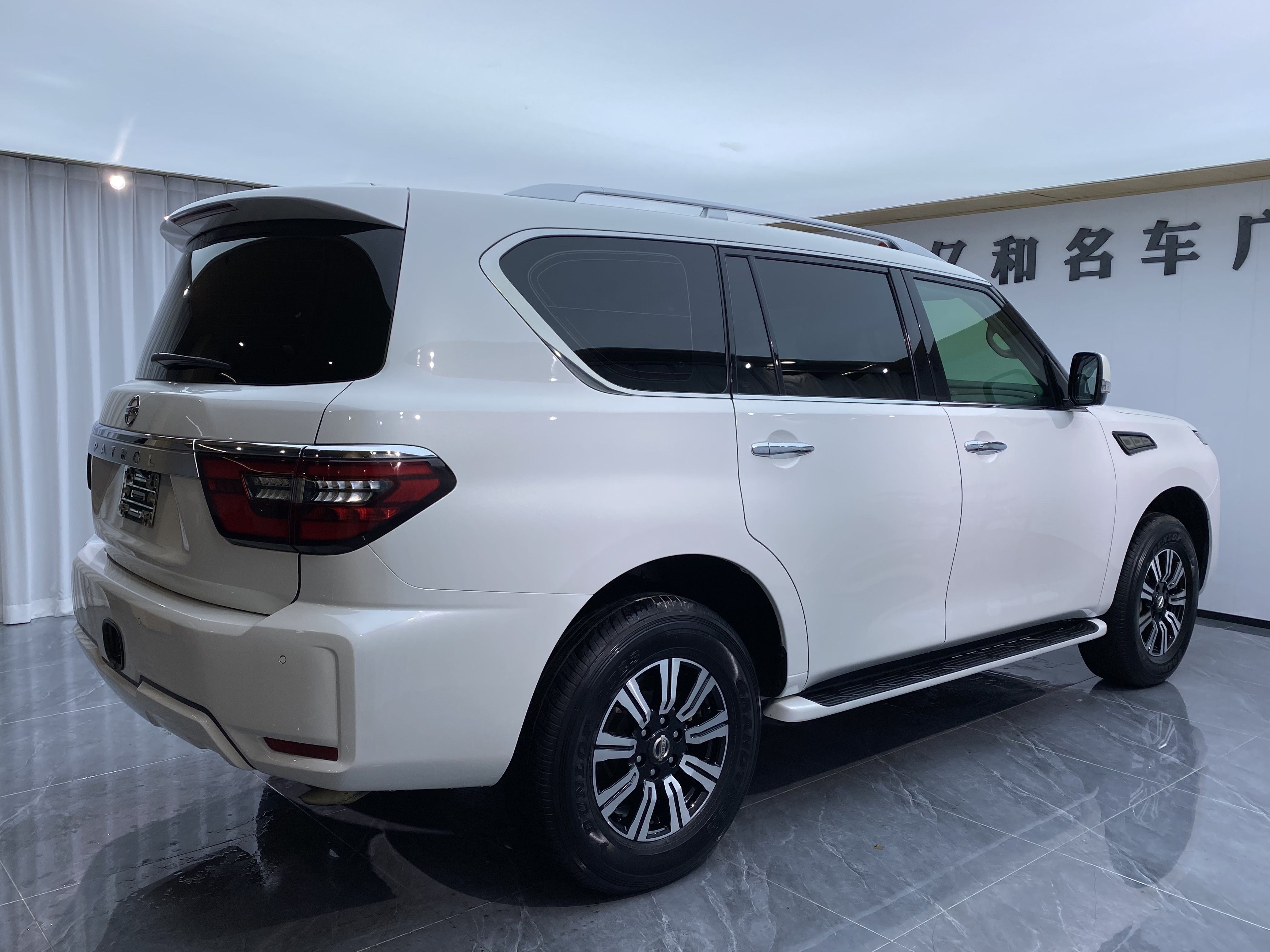 平行进口日产途乐4.0 落地价多少