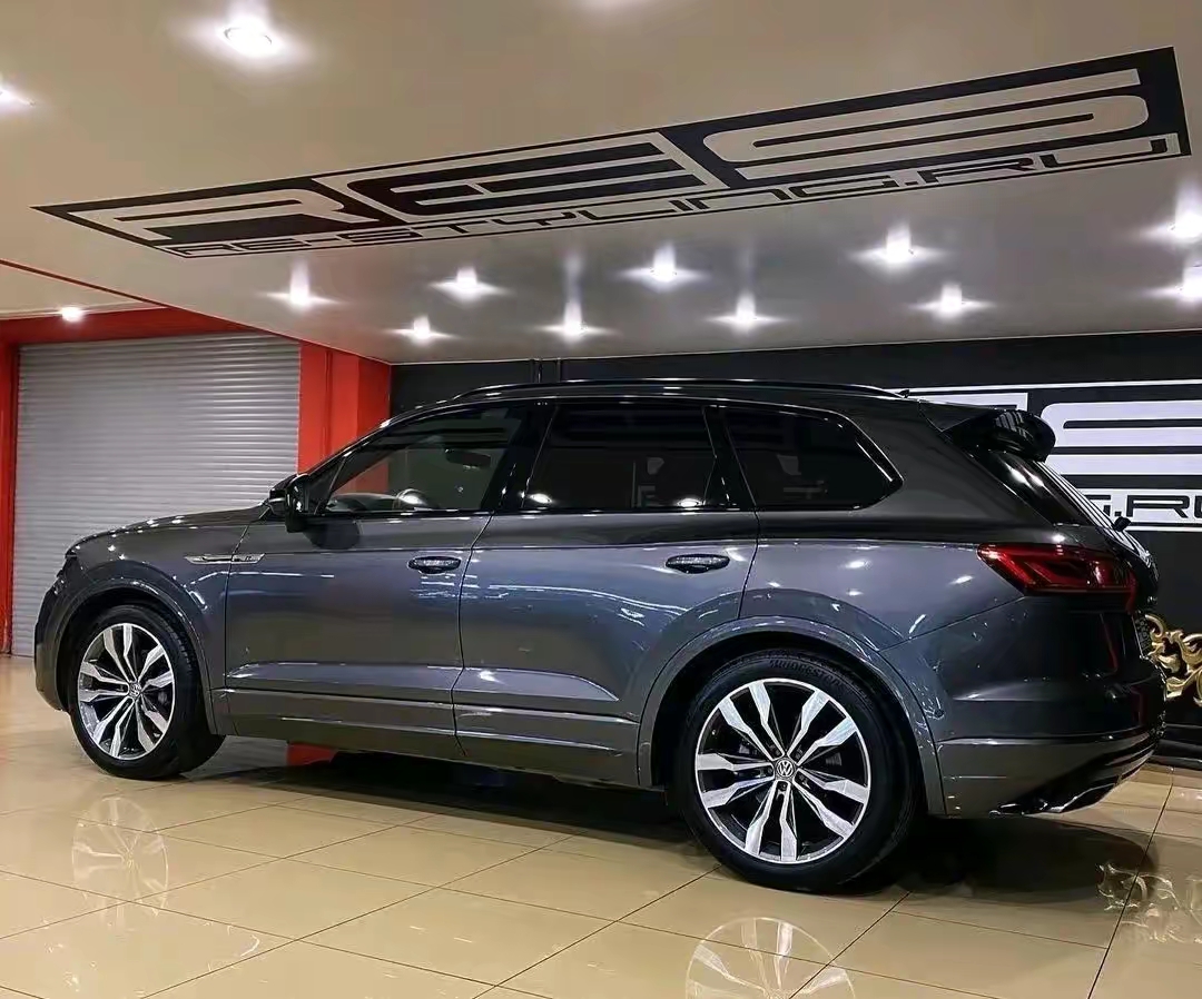 豪华旗舰SUV，价格同级中最实惠，大尺寸大5座，实拍途锐