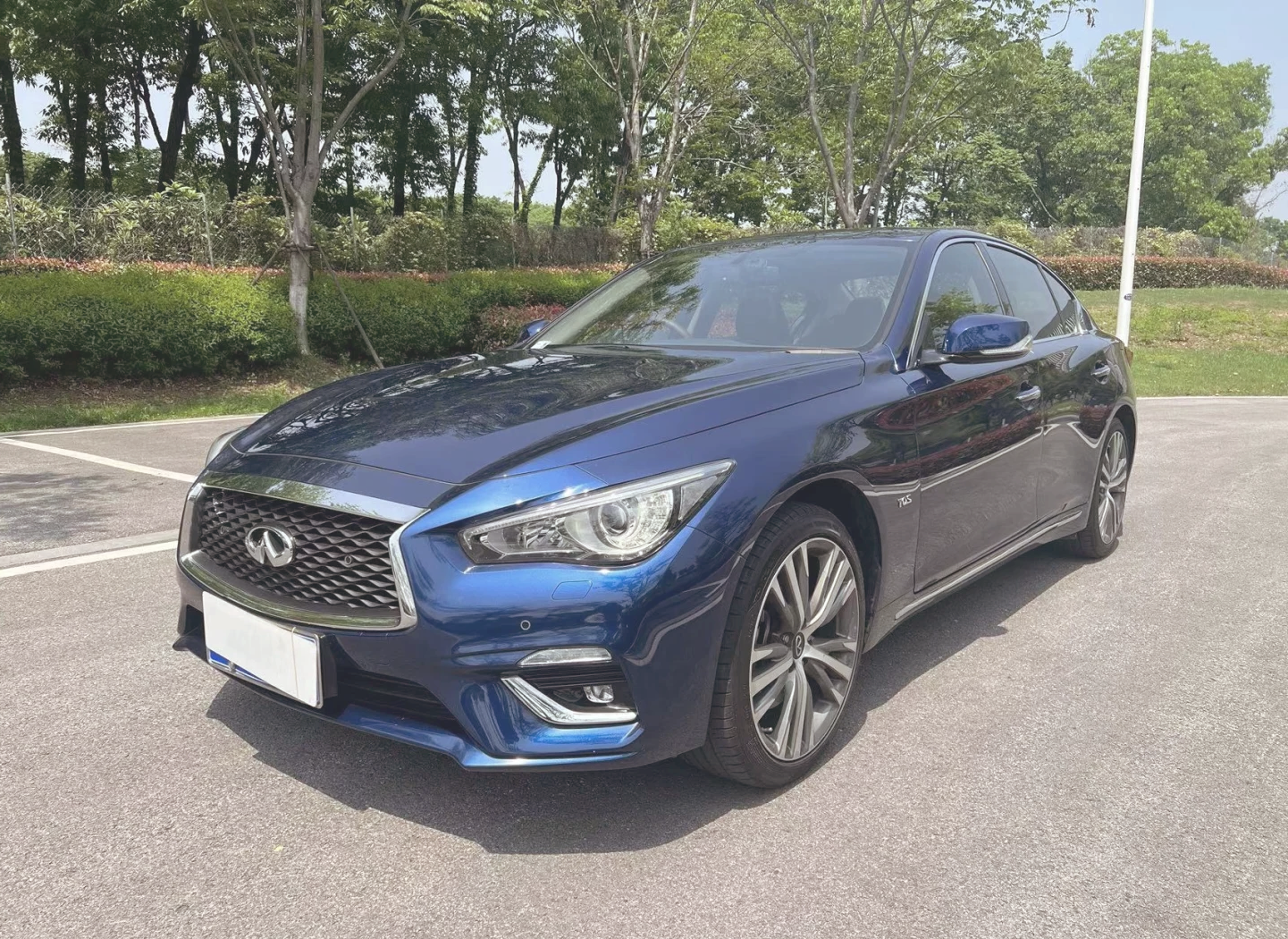 青白江英菲尼迪Q50L降11.19万 仅17.21万可入手