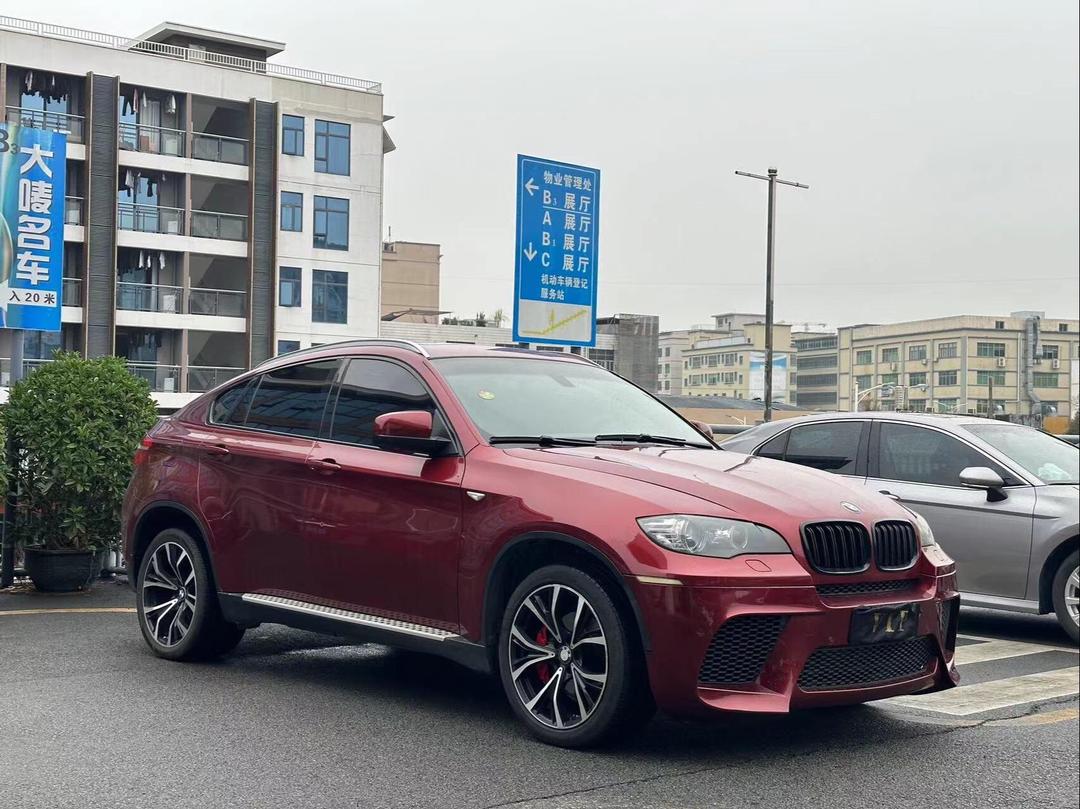 邛崃宝马X6优惠高达22.00万 仅57.99万可入手